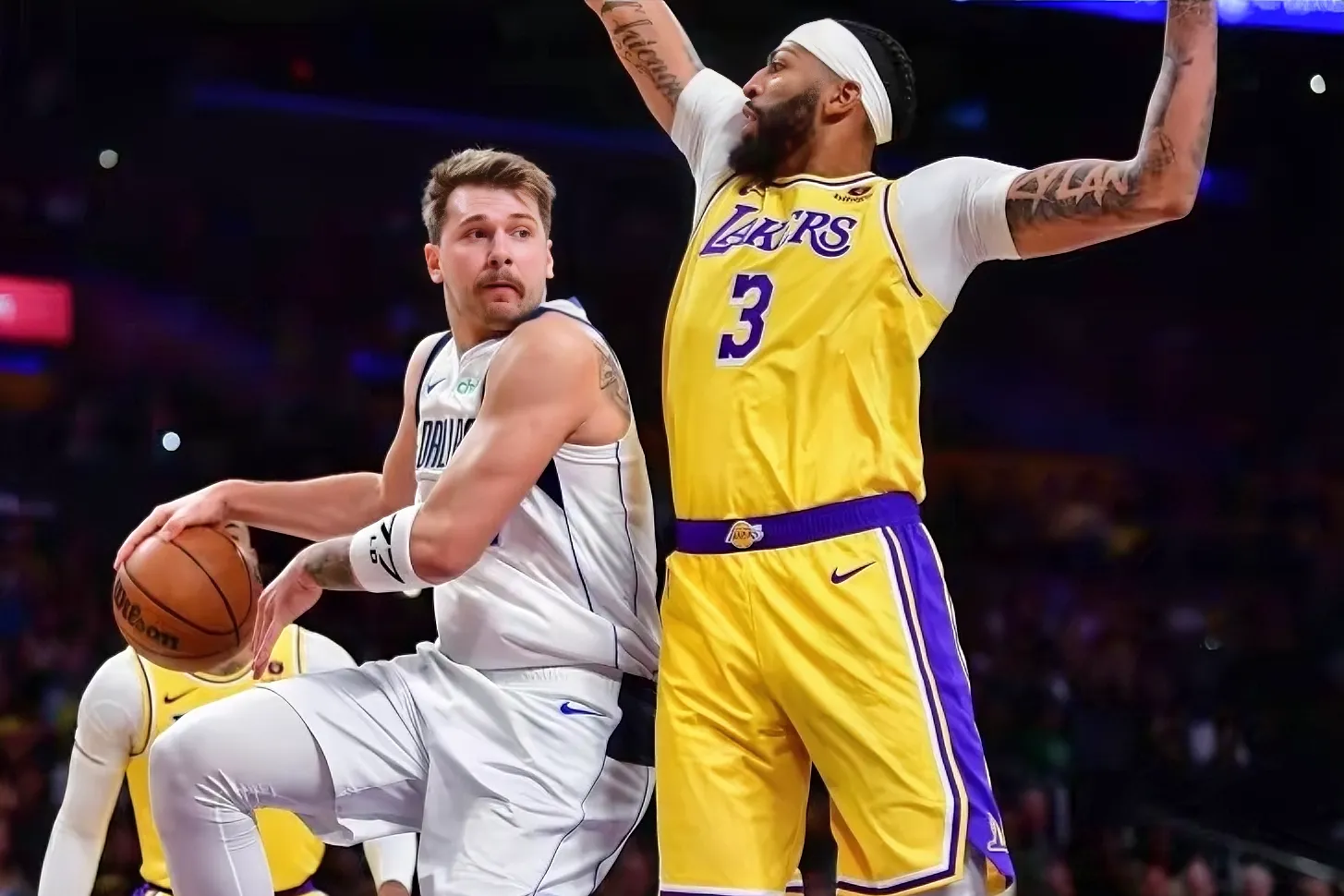 开云APP-东契奇焦点对战，蒂姆与60激战TL分钟，锐不可当胜负难料！-开云APP